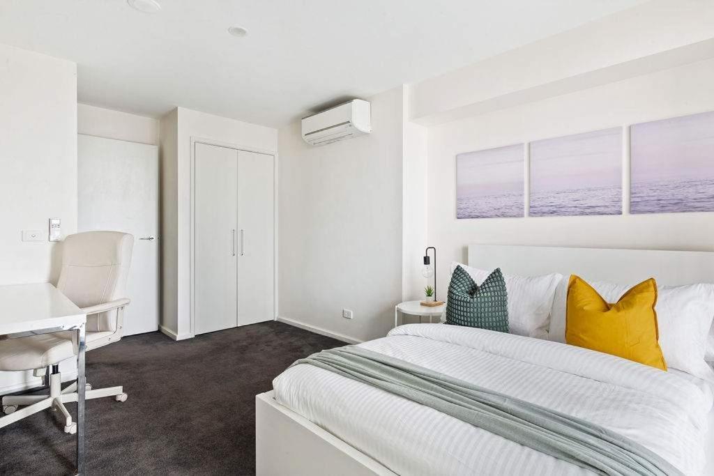 Chic 2br Loft Near Free Parking