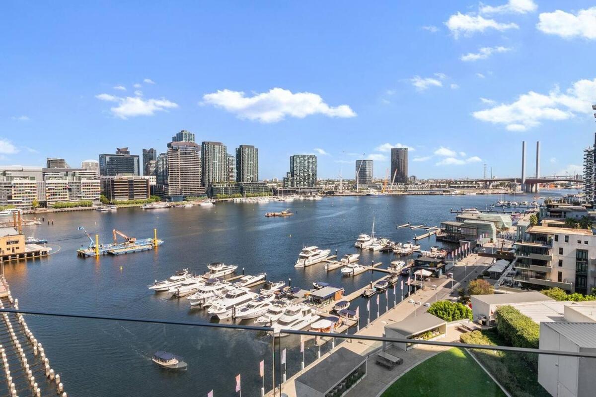 Harbourfront Urban Oasis