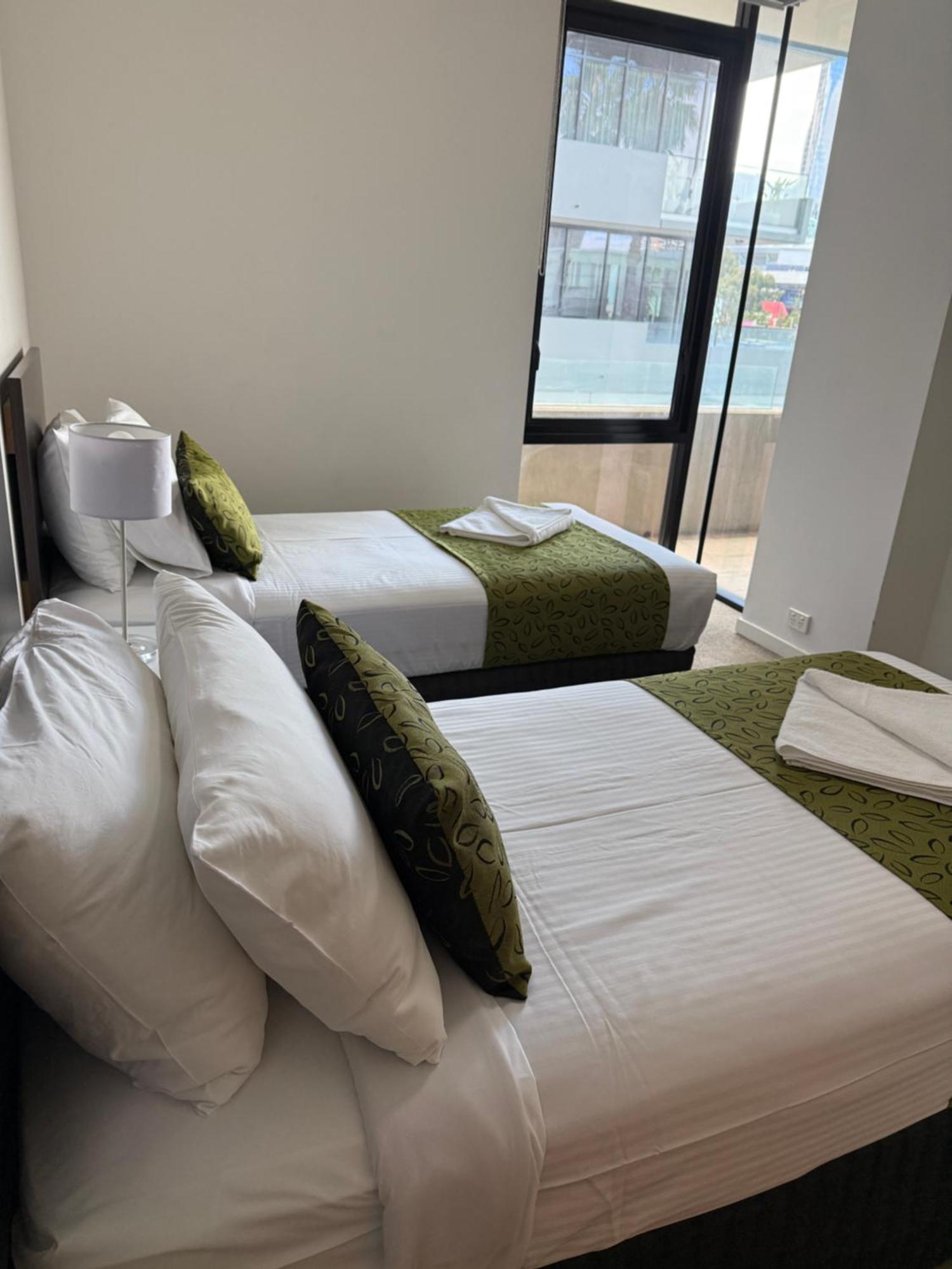Akom At Docklands Aparthotel 4*