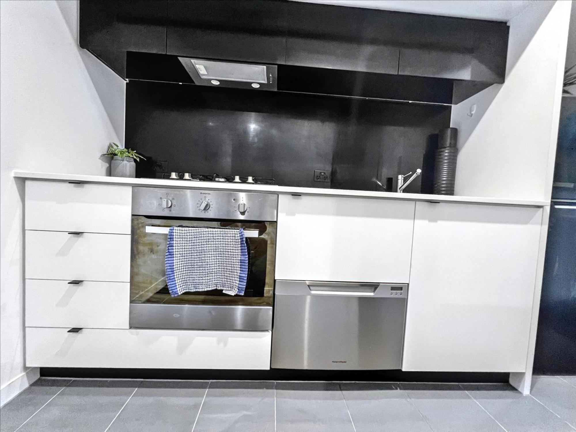 My80 Located In The Inner Of Cbd Melbourne