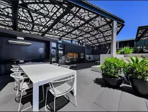 Stunning 2b North Mel Next To Uni Freeparking#na10 Melbourne