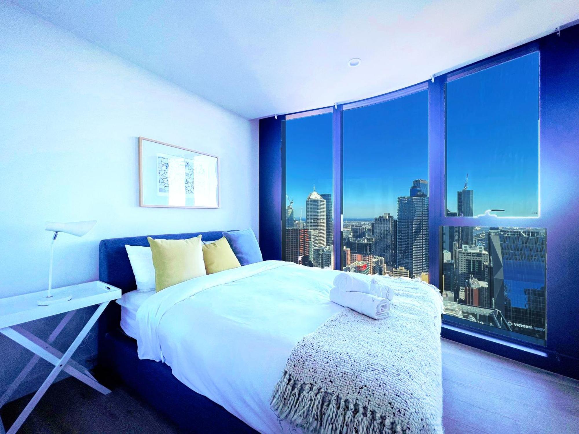 Beautiful 4b3b Cbd Free Wifi Apartment