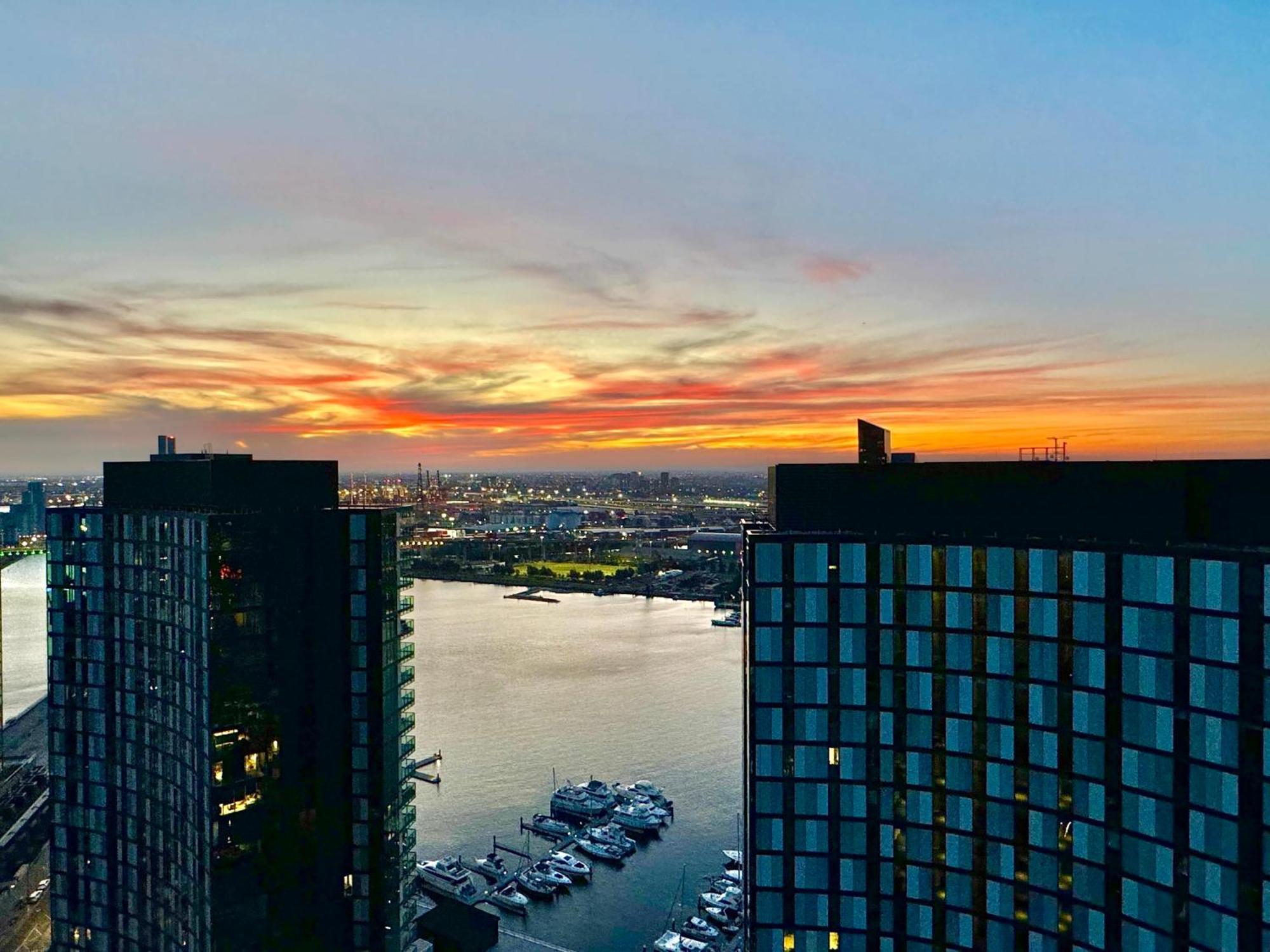 Waterfront 1br Docklands With Freeparking#88833 Apartment *