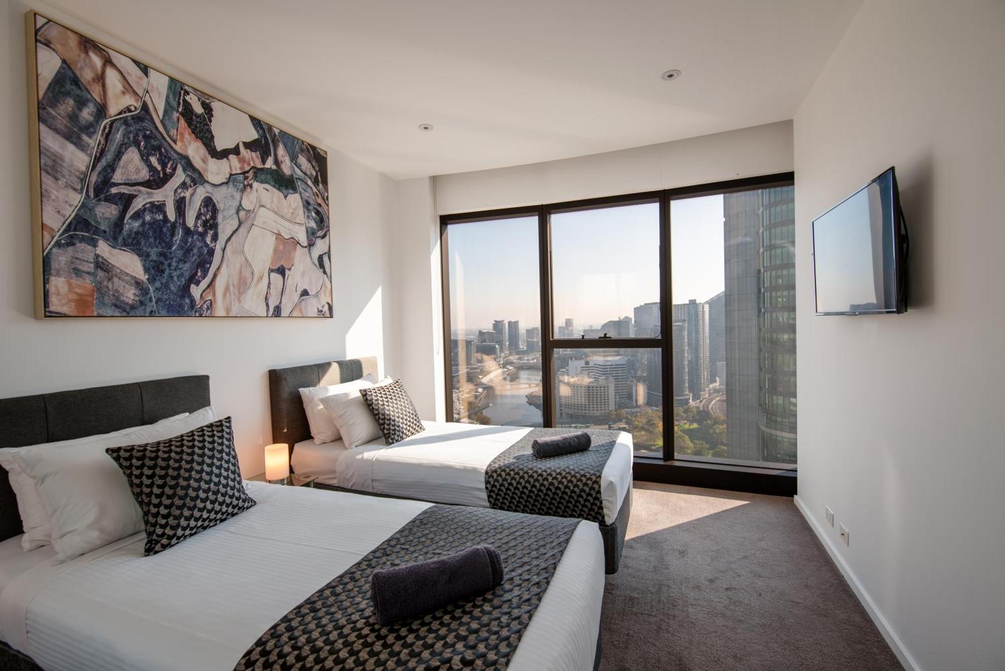 Prima Tower Level 33 With Balcony Apartment *