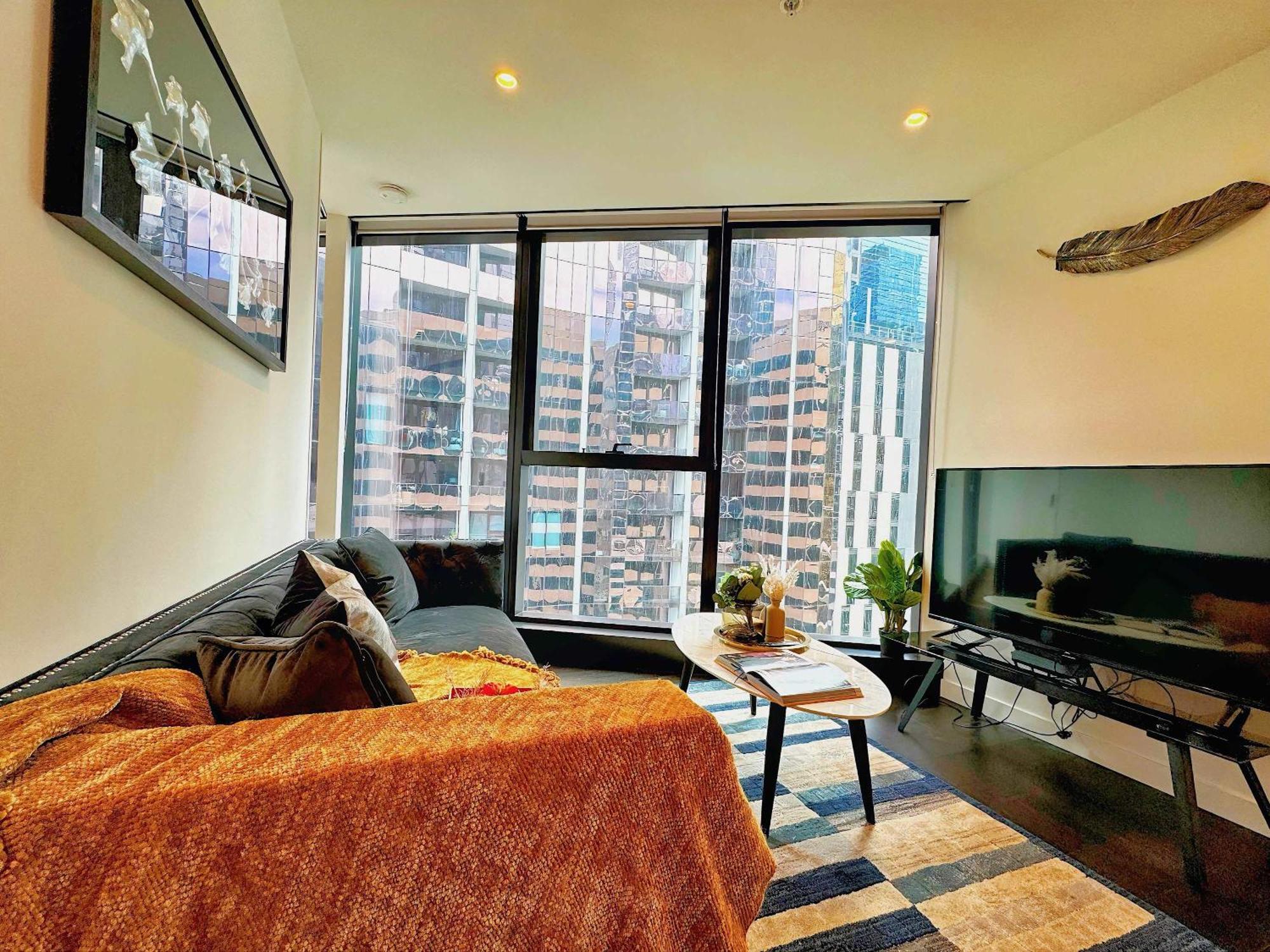 Comfort 2br - 2 Queens By Sky High Apartment
