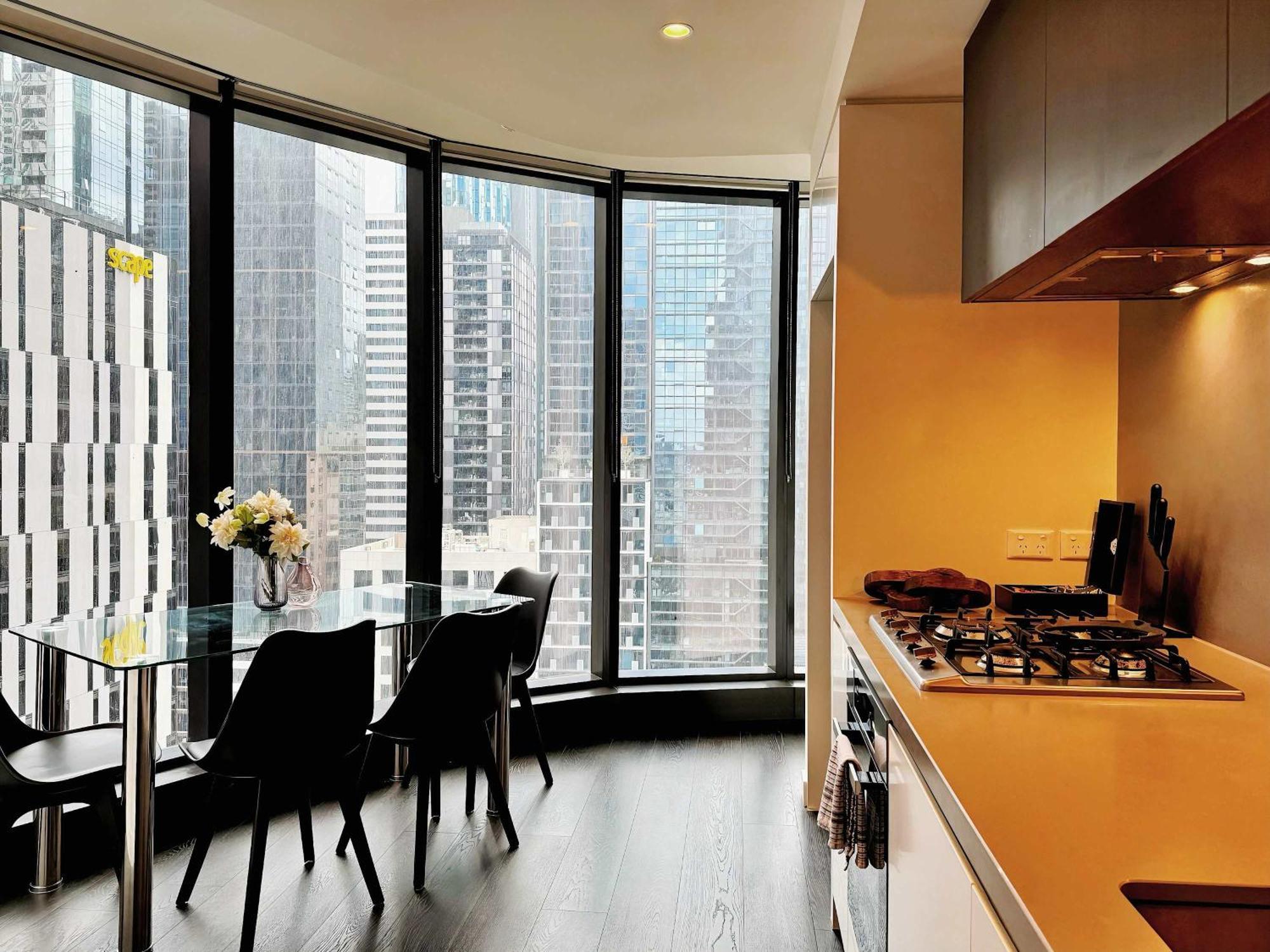 Apartment Comfort 2br - 2 Queens By Sky High Melbourne