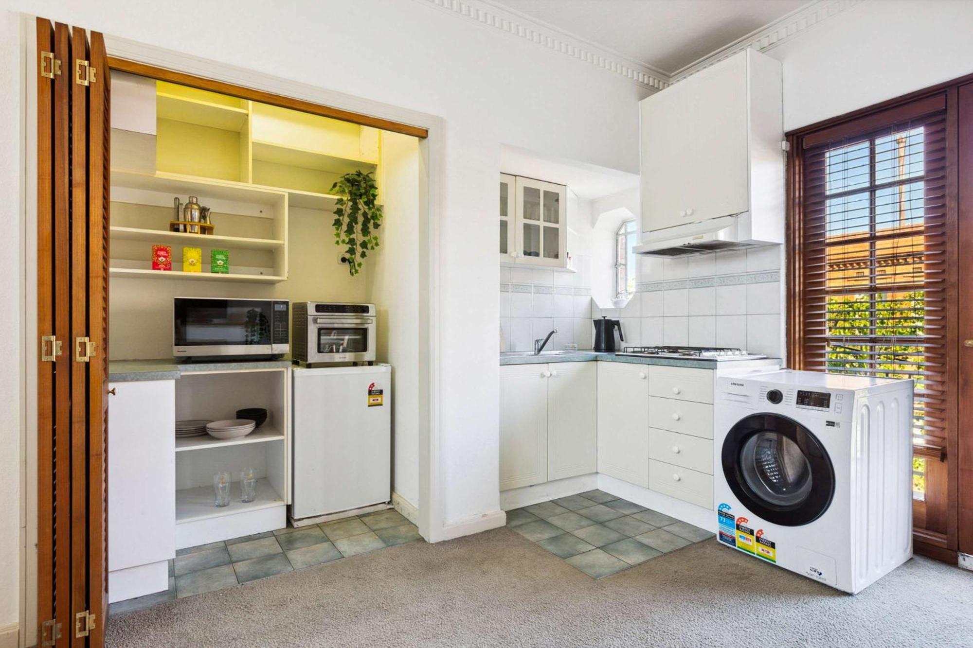 East Walking Distance To Mcg Apartment Melbourne