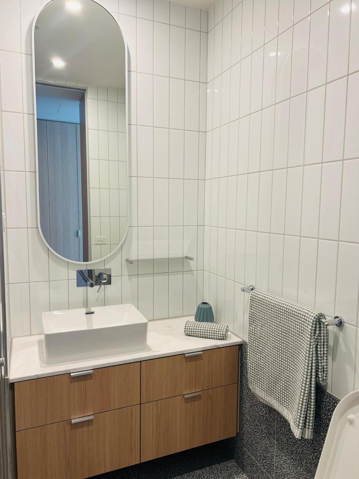 Urban Oasis In Kensington Close To Cbd Apartment Melbourne
