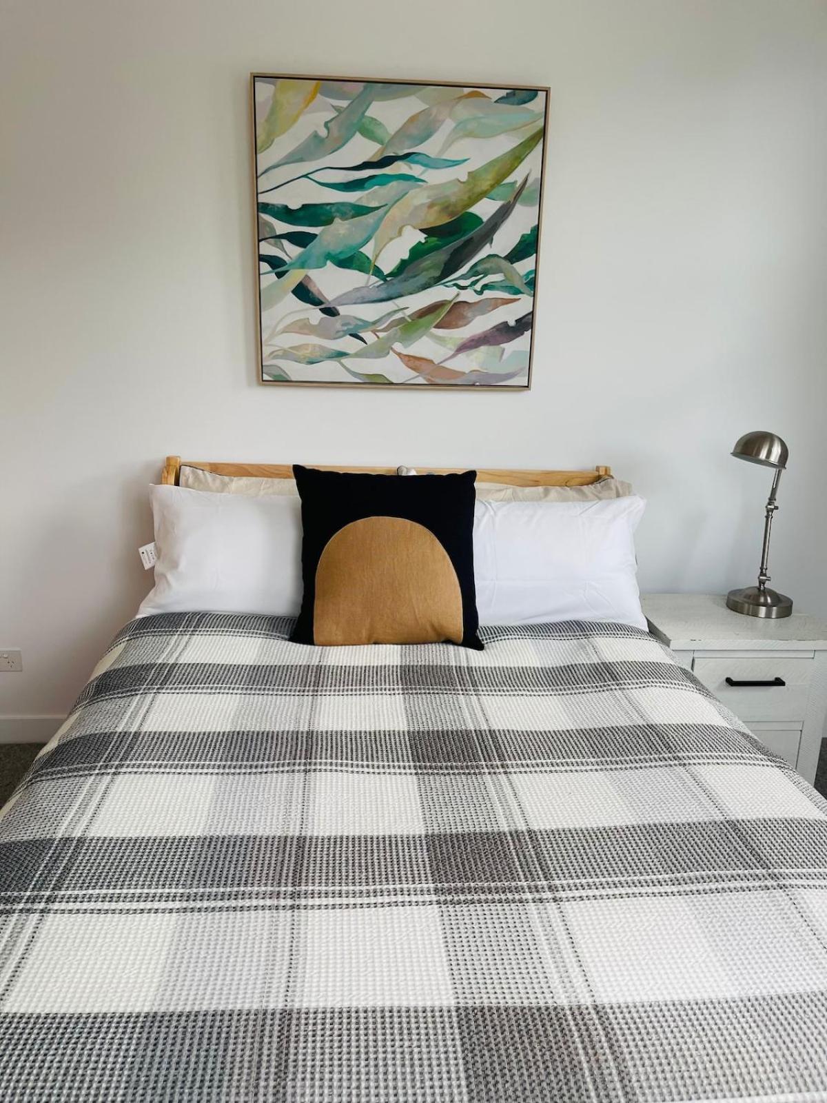 Urban Oasis In Kensington Close To Cbd