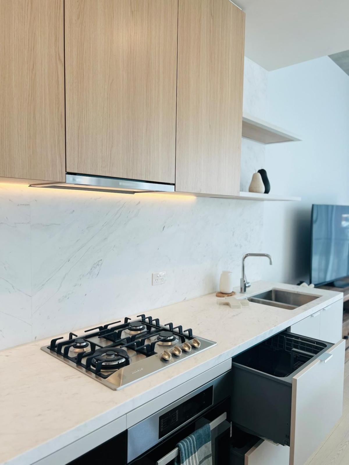 Urban Oasis In Kensington Close To Cbd Apartment *