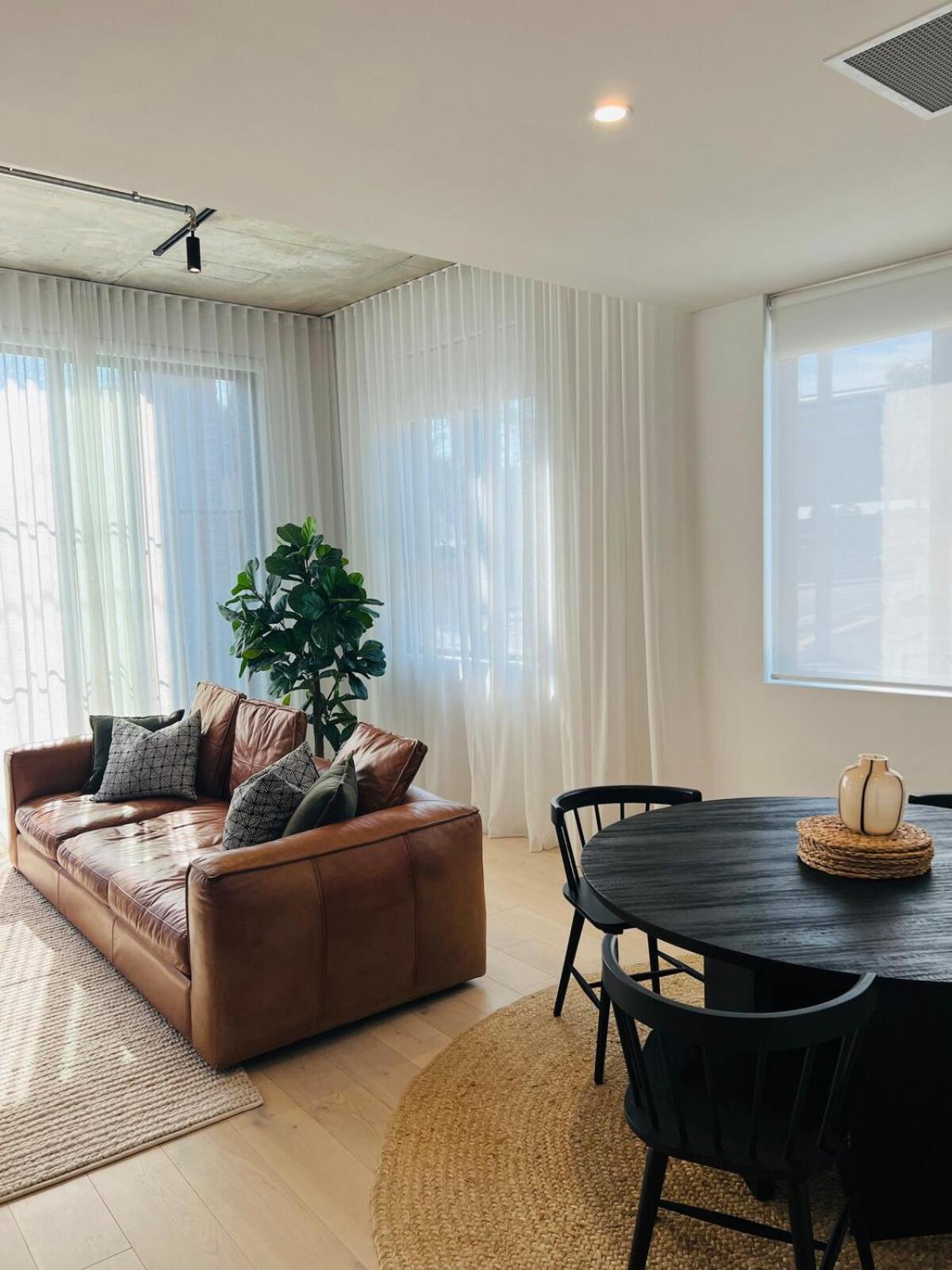 Apartment Urban Oasis In Kensington Close To Cbd