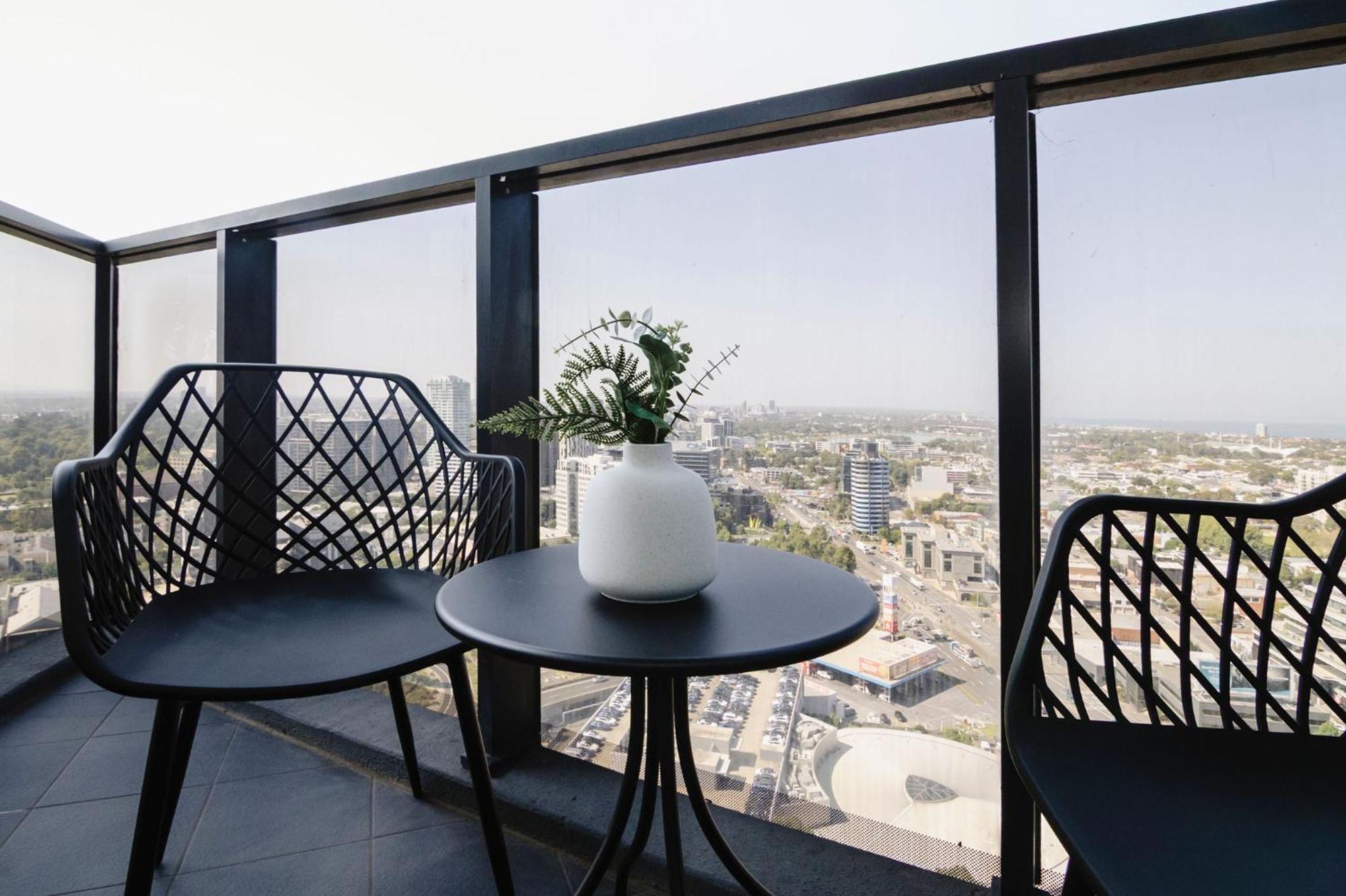 Southbank Sanctuary With Pool & Gym Apartment