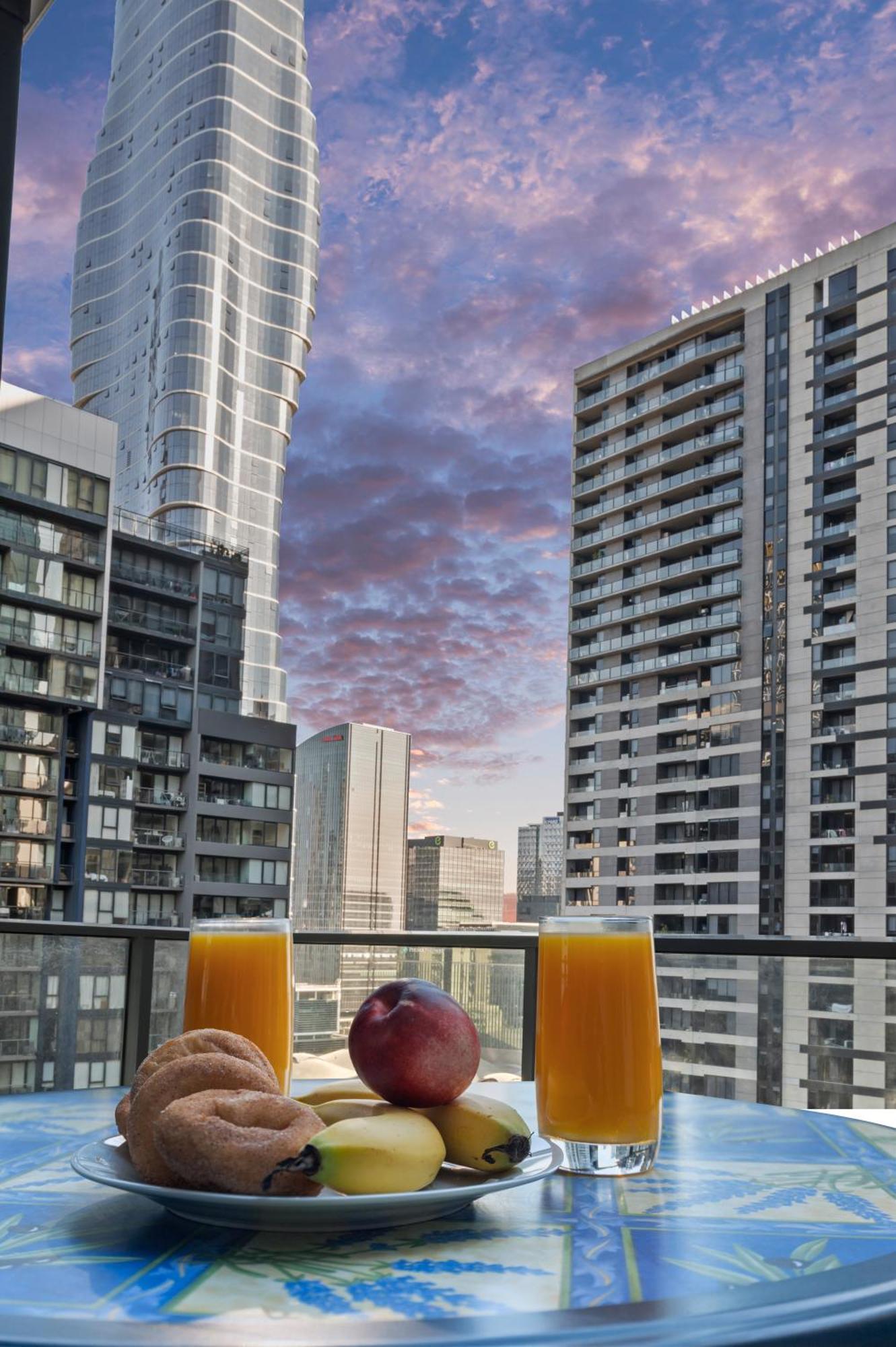 Centre Getaway Pool, Gym & Netflix * Melbourne