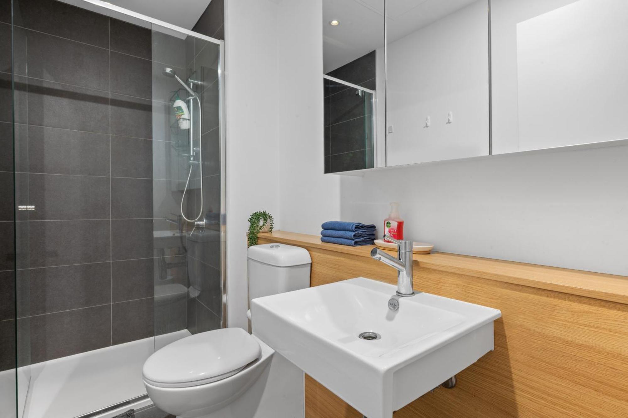 Centre Getaway Pool, Gym & Netflix * Melbourne