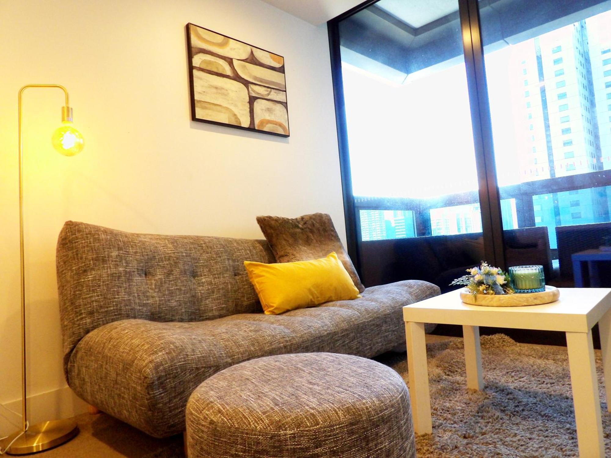 Es2410-2bed 2bath Vision With Balcony, Pool & Gym Apartment
