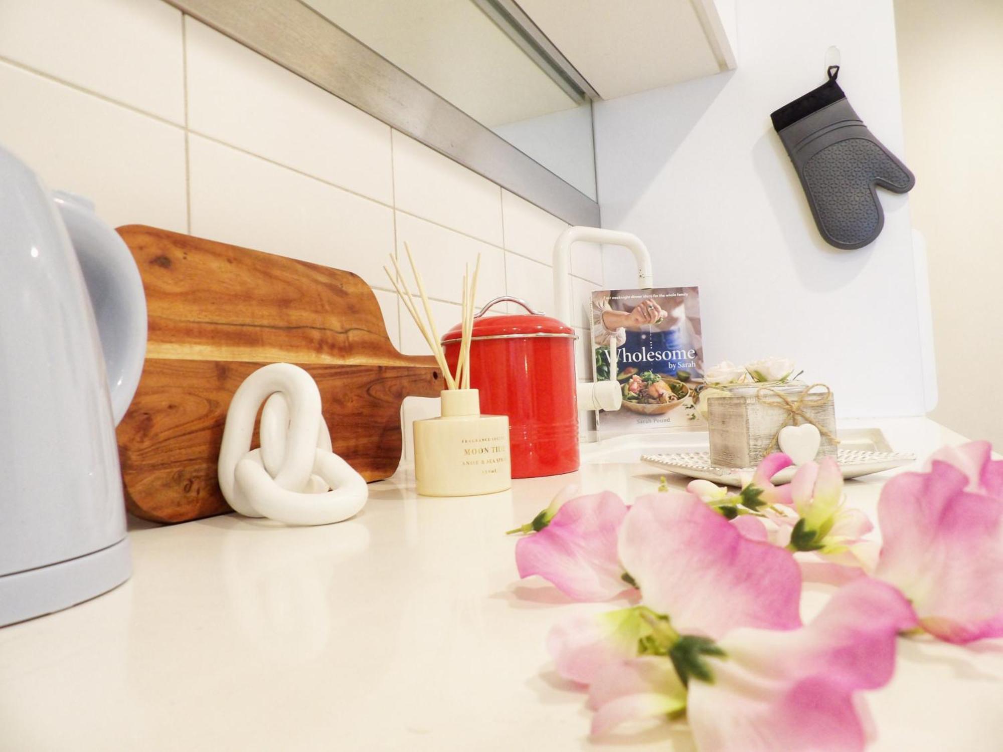 Es2410-2bed 2bath Vision With Balcony, Pool & Gym * Melbourne