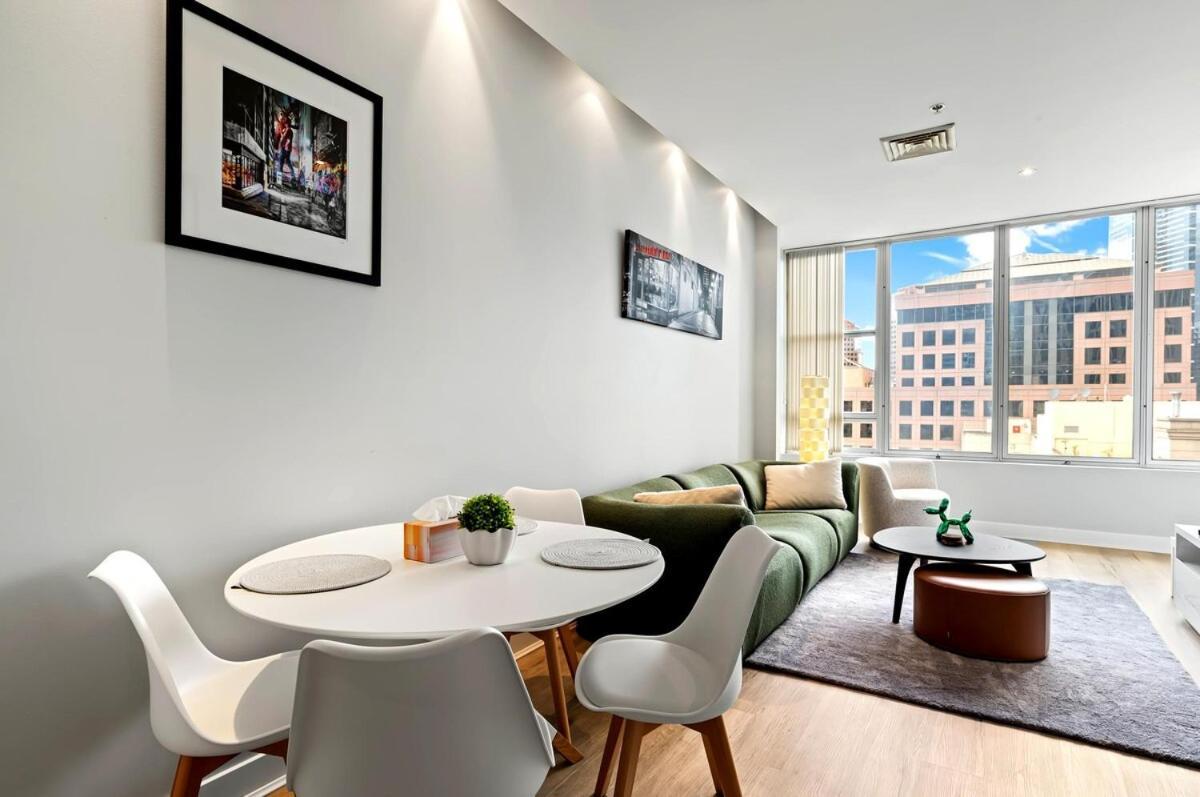 Apartment Premium Spot! Free Tram Zone, Flinders Stn Nearby!