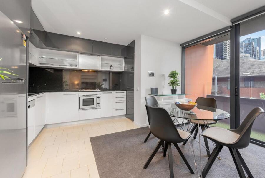 Spacious Riverside Living *