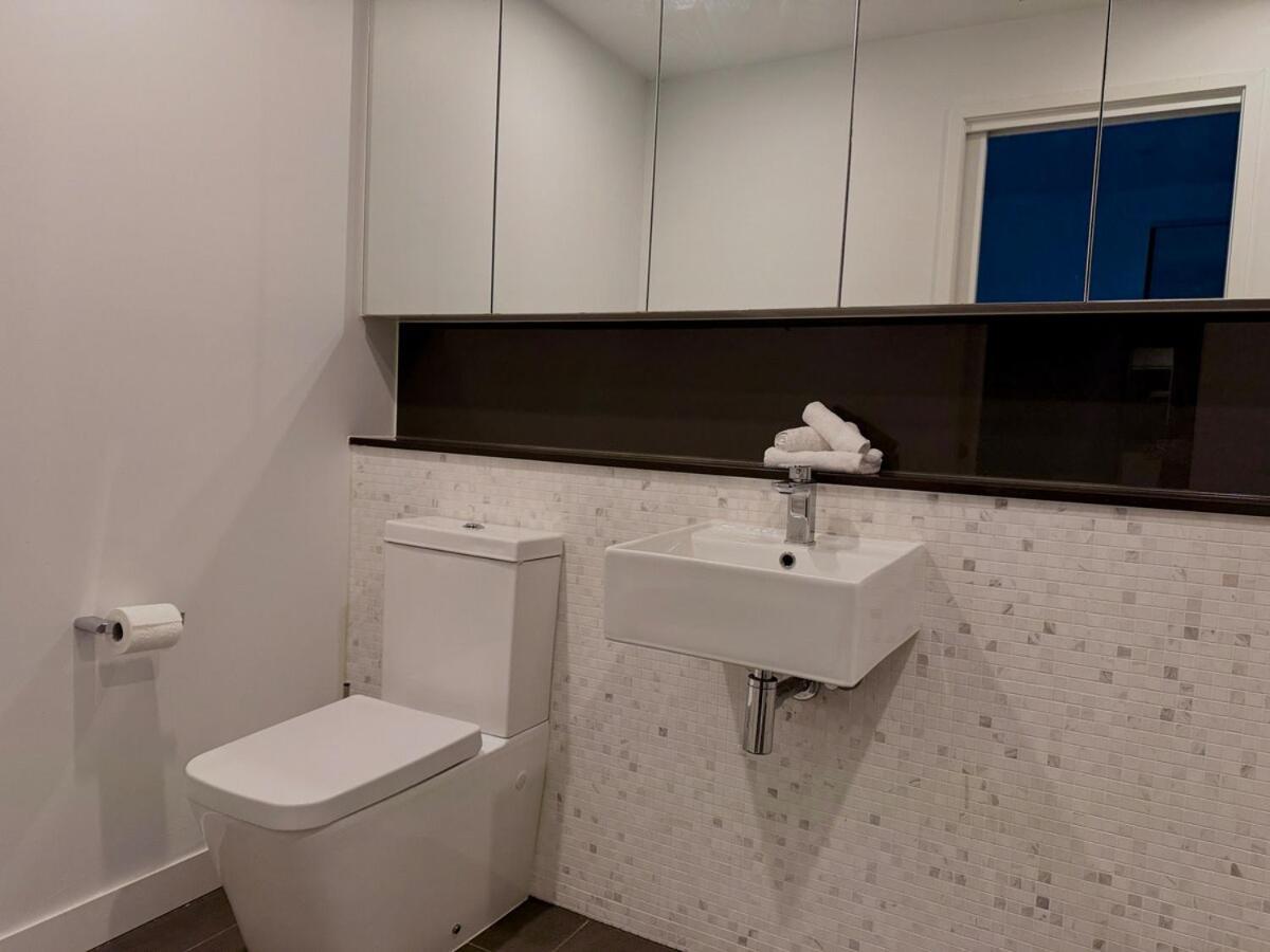 4 Bedroom Luxurious Near Cbd * Melbourne