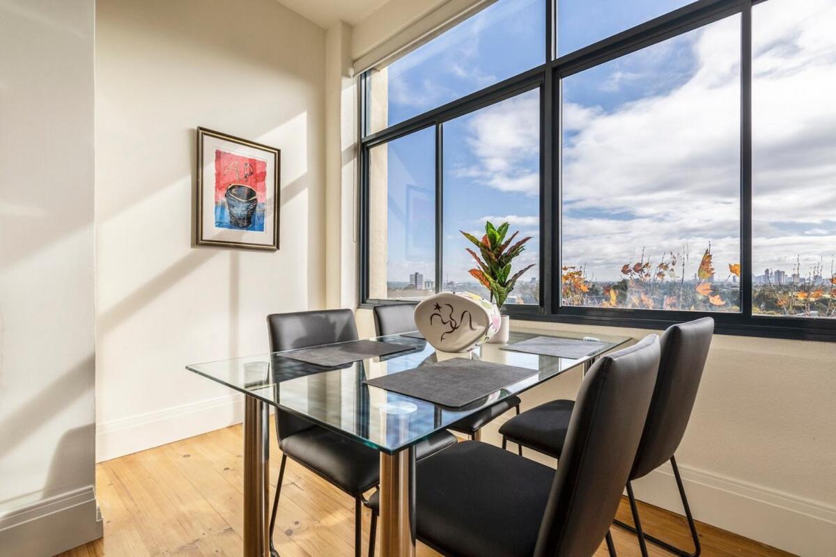 Apartment Charming Blend 2br With Parking