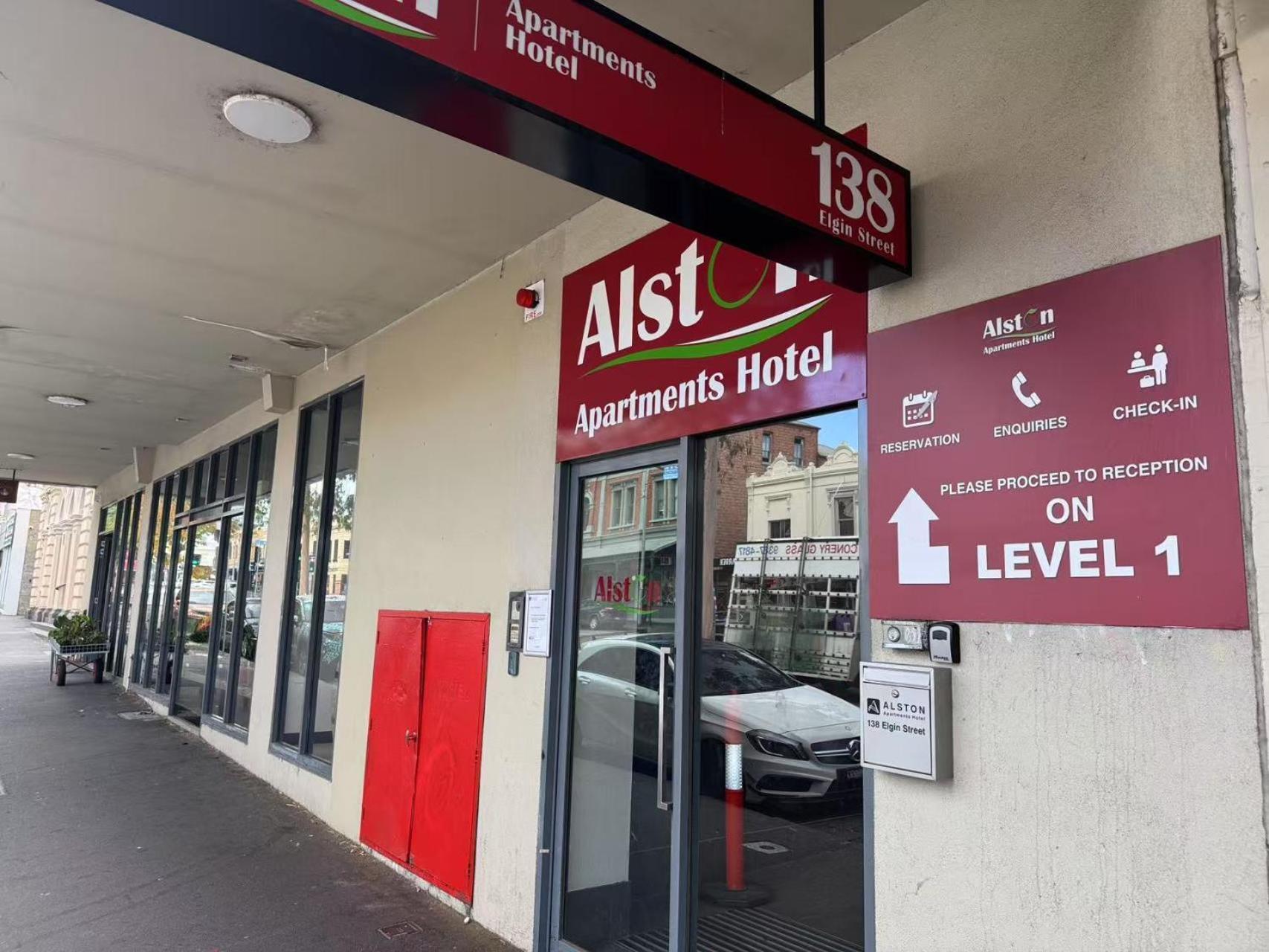 Alston Apartment *