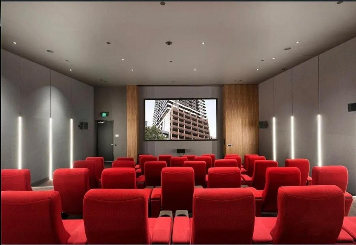 Apartment Luxurious 2br - Cbd Location With Pool, Gym Melbourne