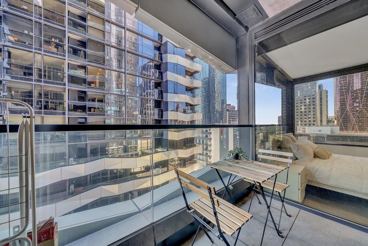 Apartment Luxurious 2br - Cbd Location With Pool, Gym Melbourne