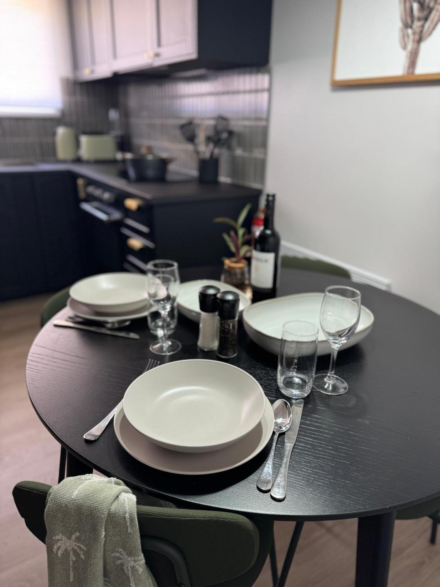 Elwood Escape Apartment *