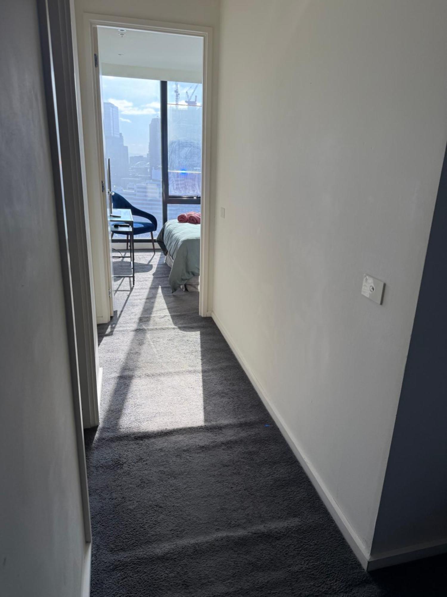 Riverside Near Crown With Carpark Apartment *