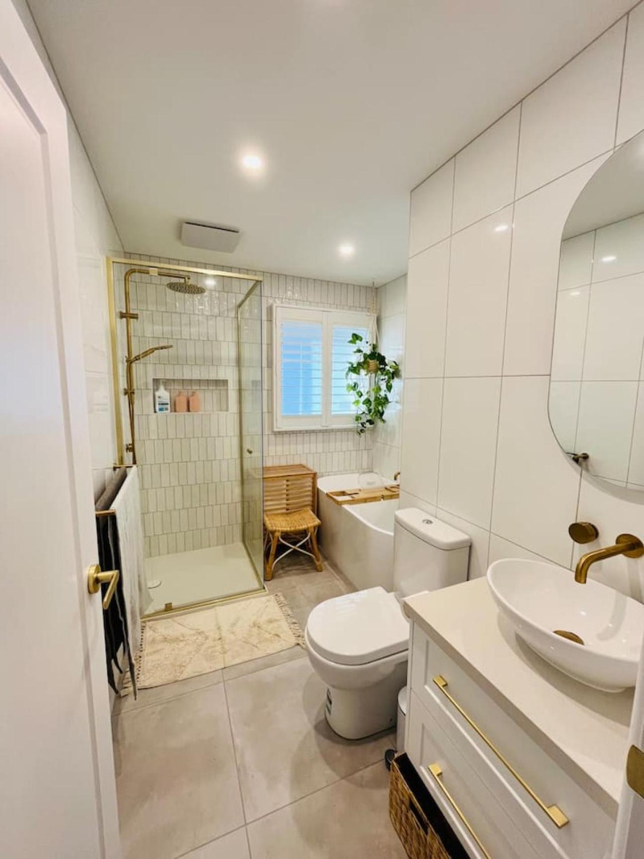 Cosy Modern Retreati Private Courtyardi Parking Holiday home Melbourne