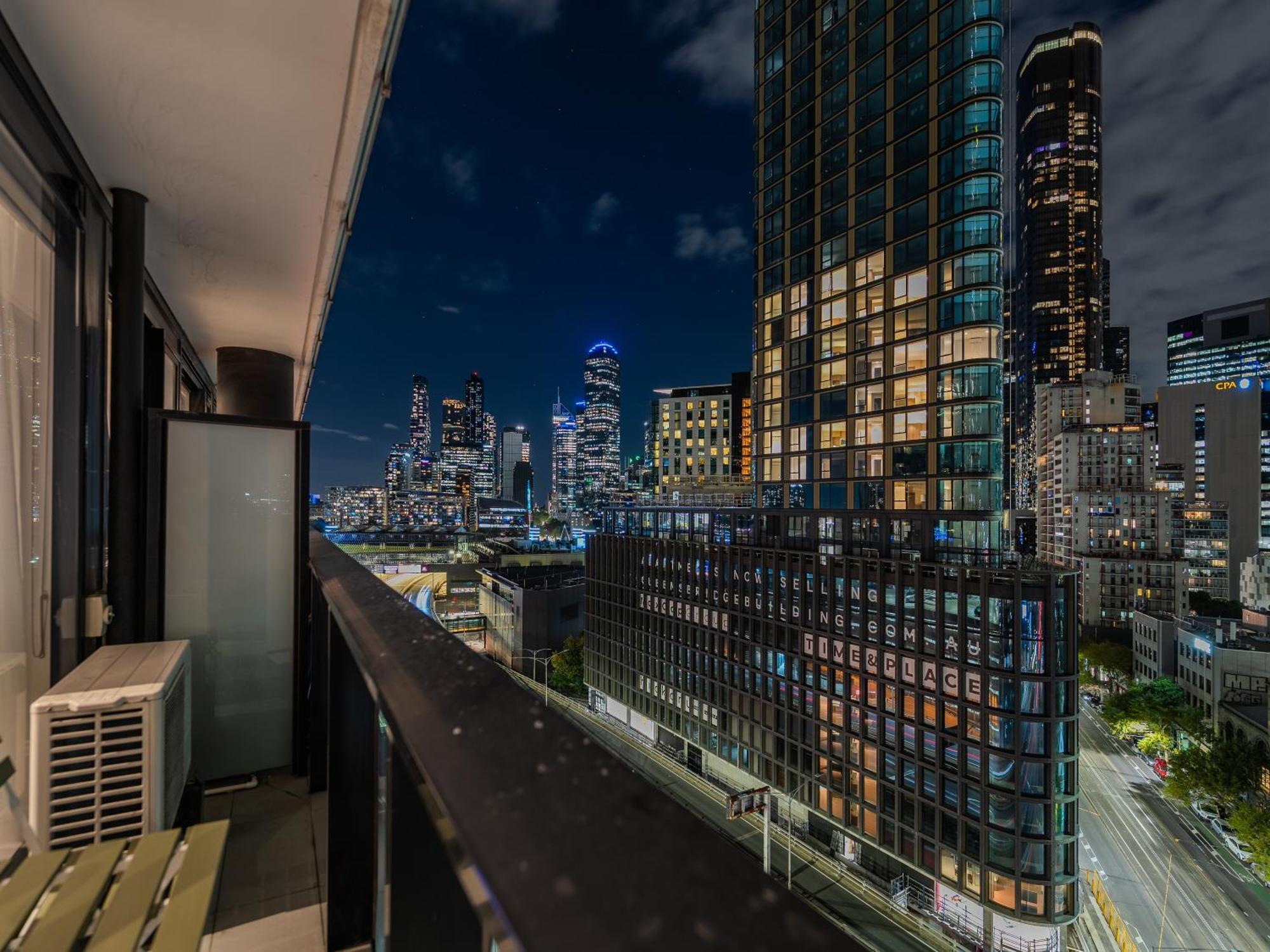1br Urban Oasis-stunning Views * Melbourne