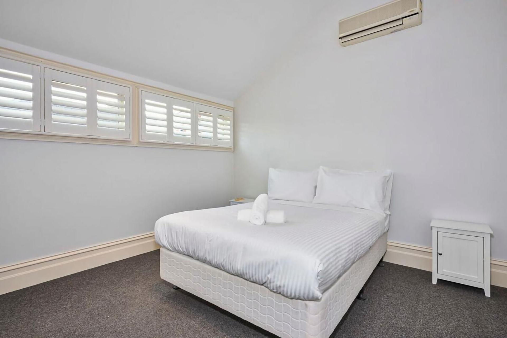 Bowen Street Family Retreat With Pool Holiday home Melbourne