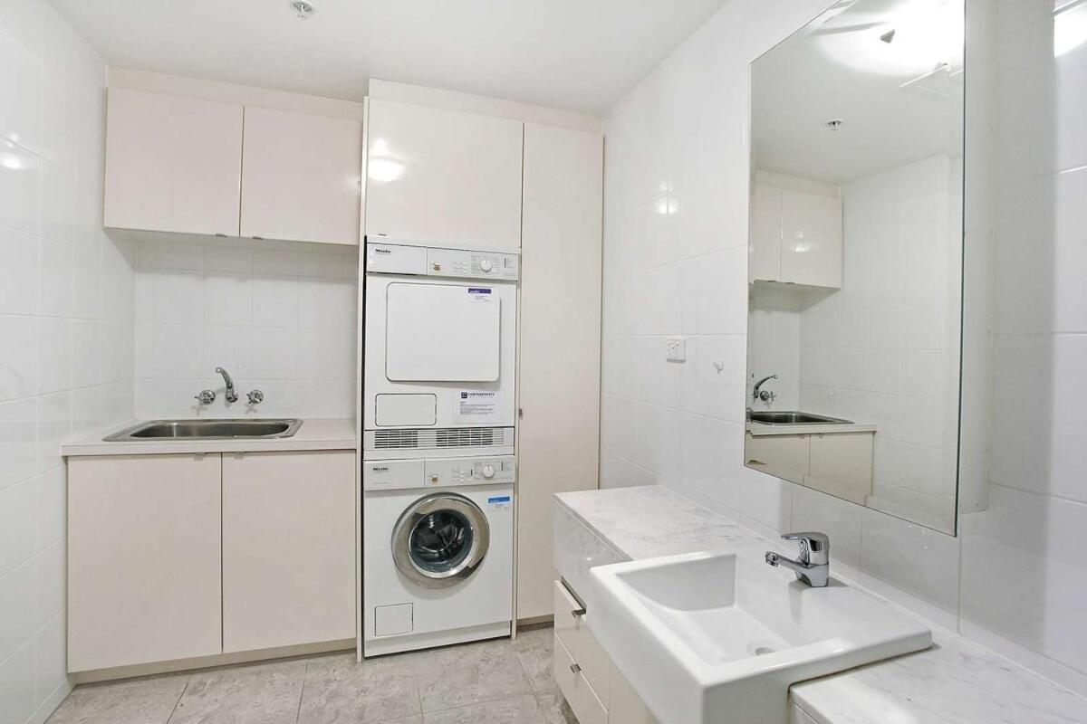 Elegant 2br In Tower By Corporate Keys * Melbourne