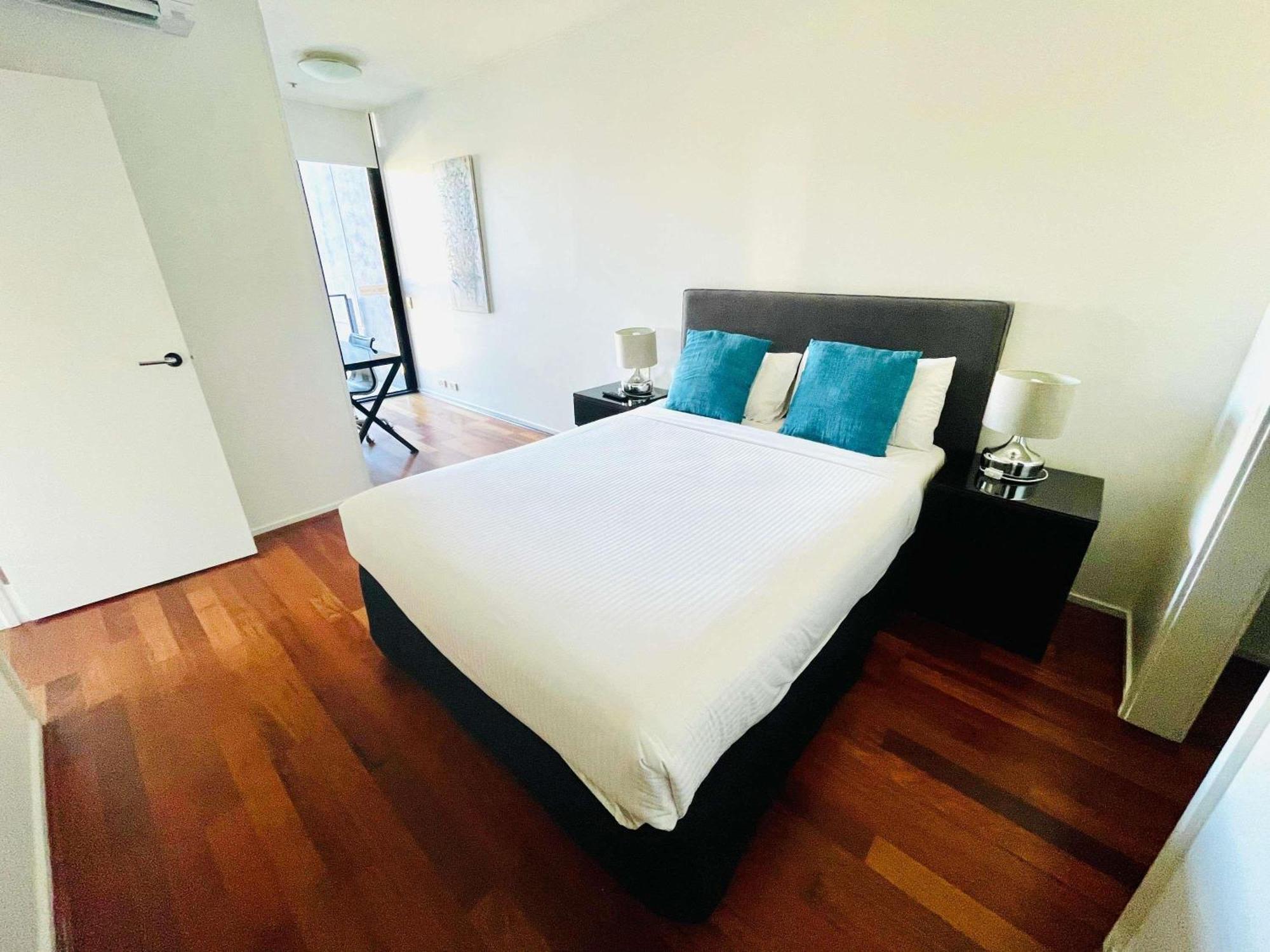Aparthotel The Sebel Residences Docklands Serviced Melbourne