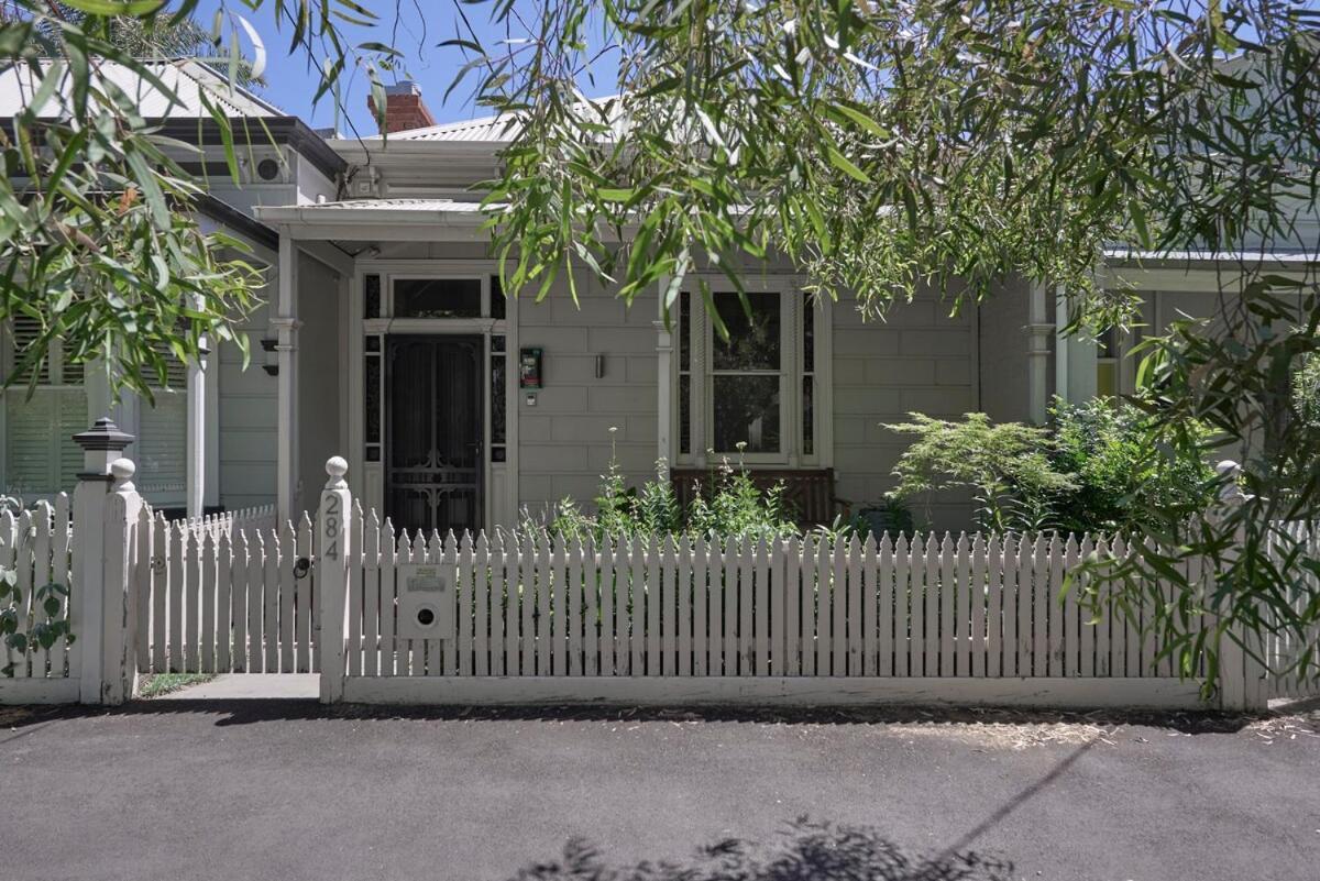 Montague House * Melbourne