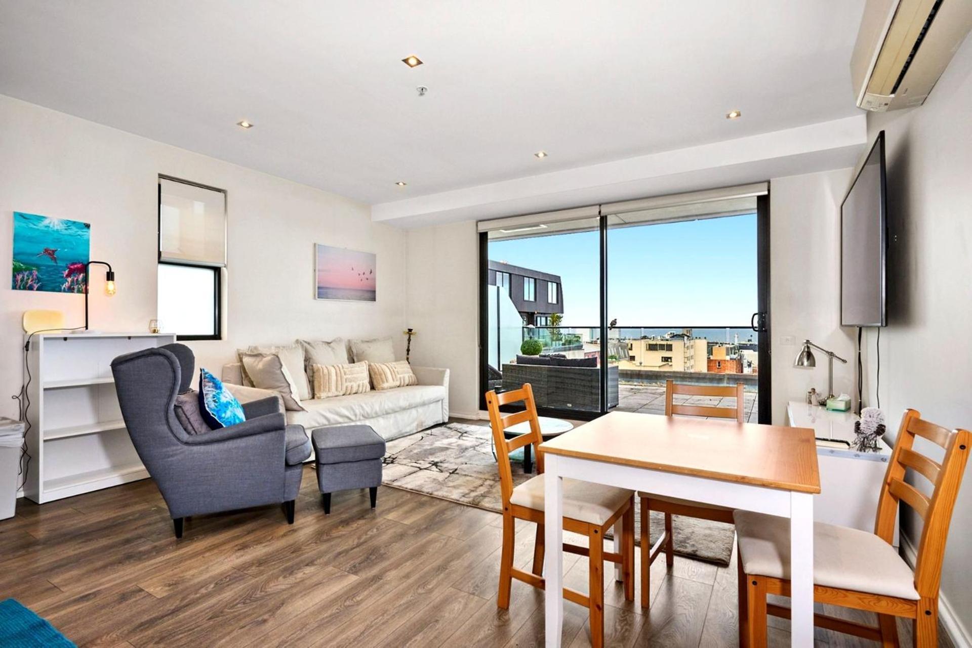 Stylish 2-bed With Sea Views And Parking * Melbourne