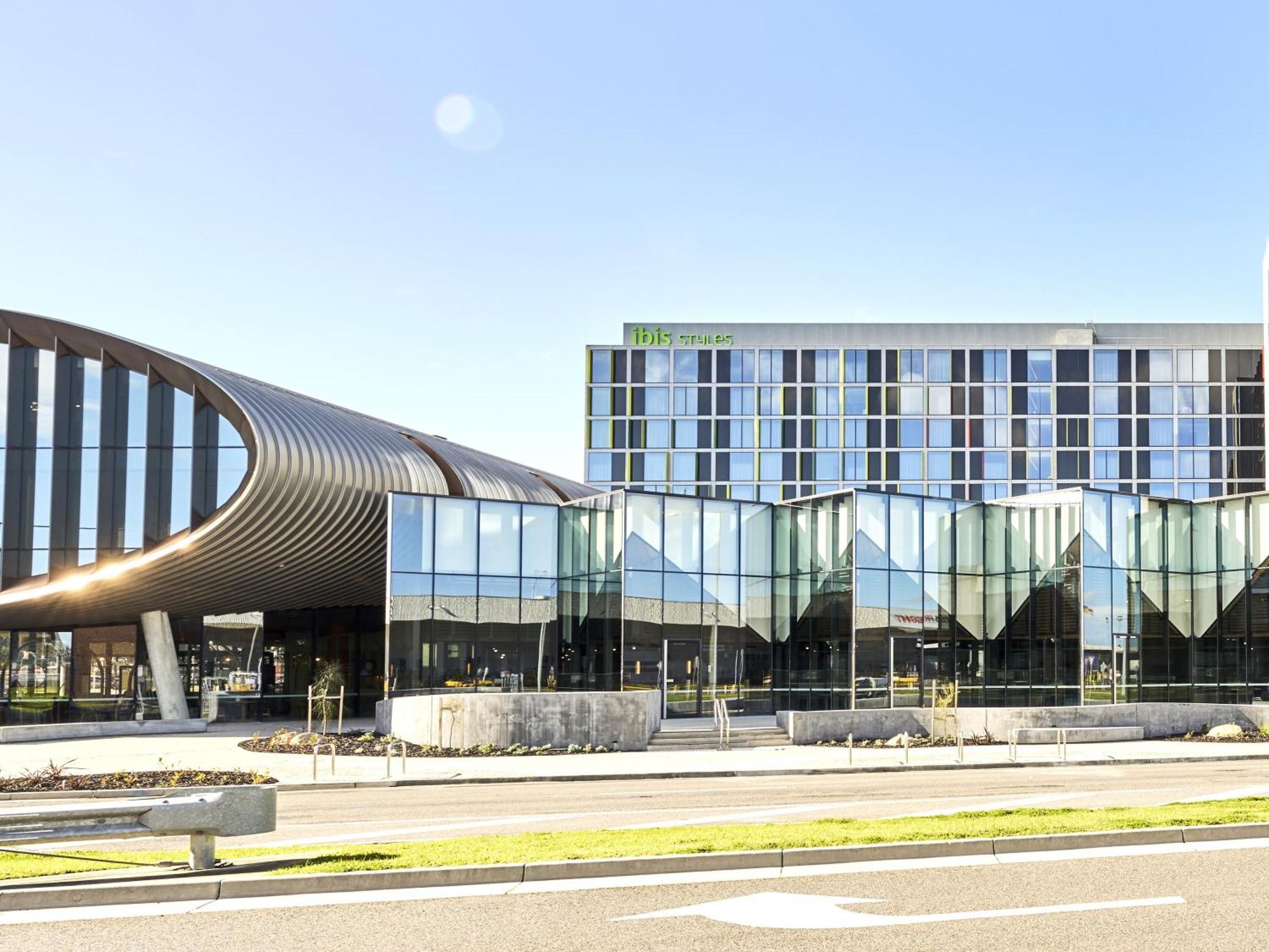 Ibis Styles Airport Hotel Melbourne