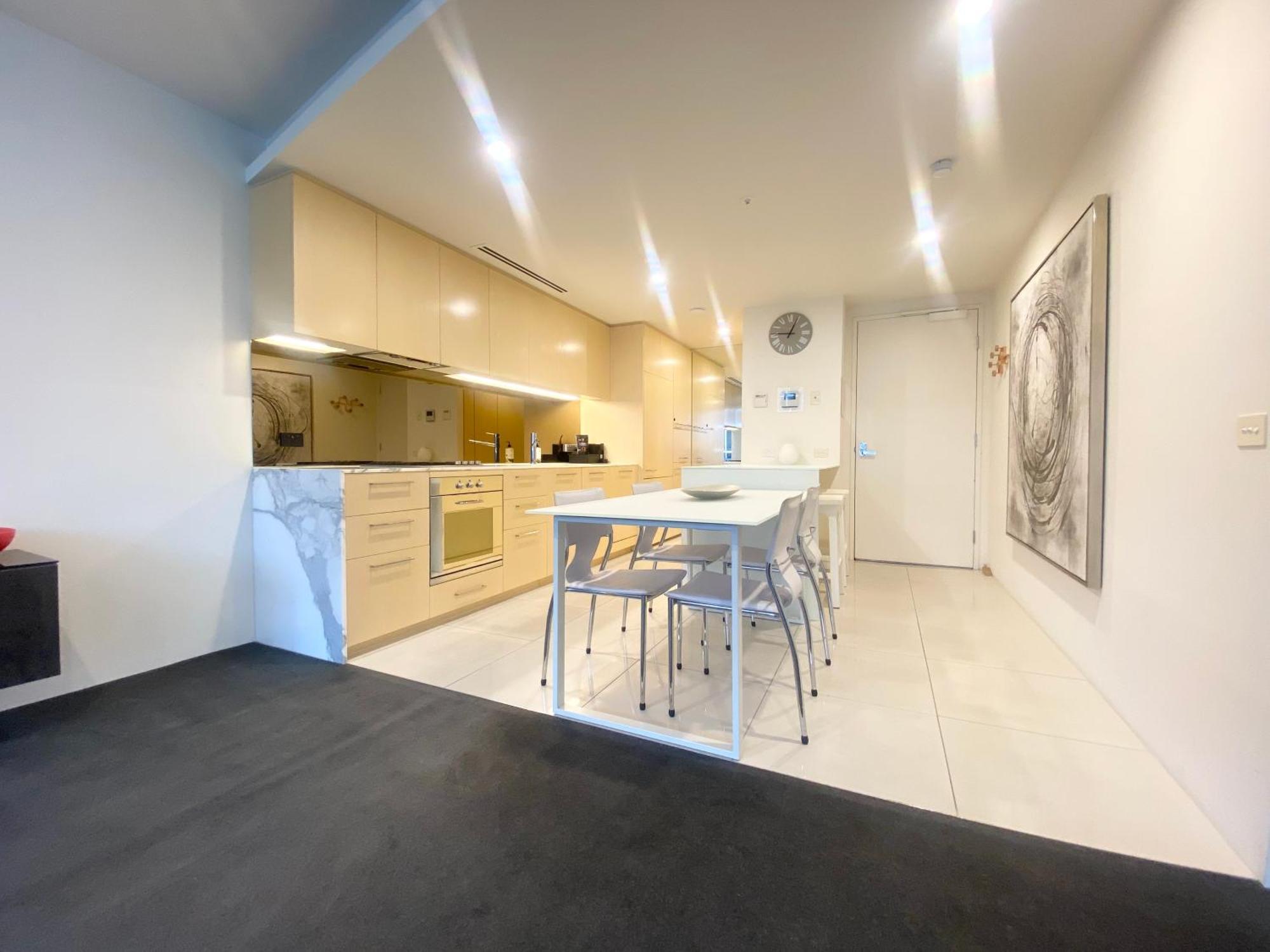 Yve 1401, Views To The Bay & Beyond. Apartment Melbourne