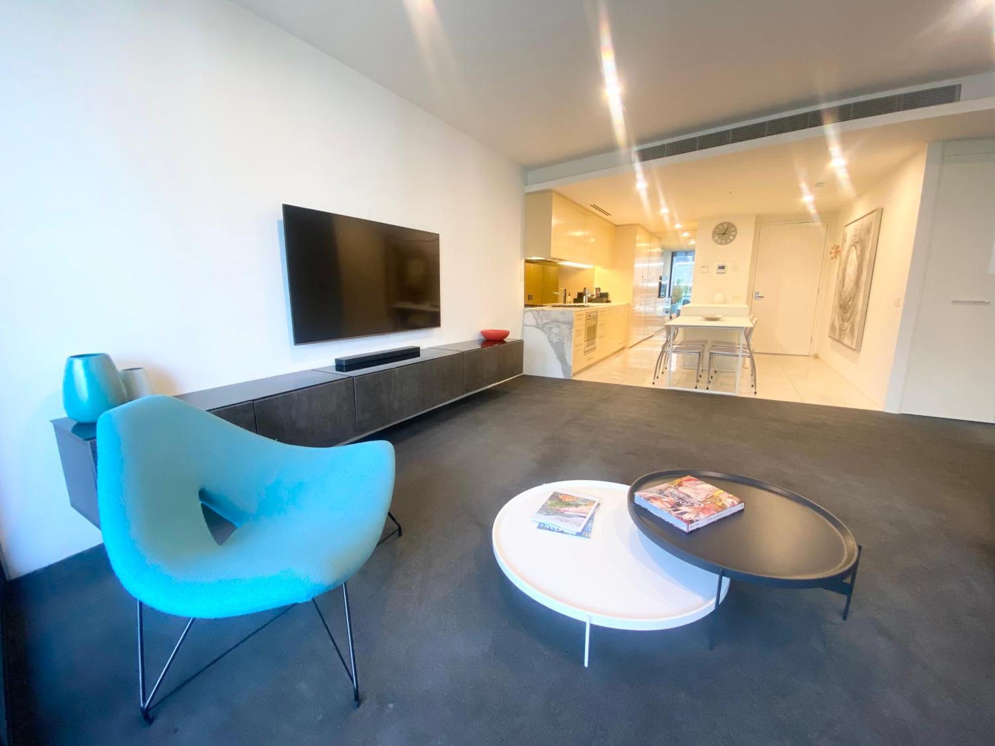 Apartment Yve 1401, Views To The Bay & Beyond.