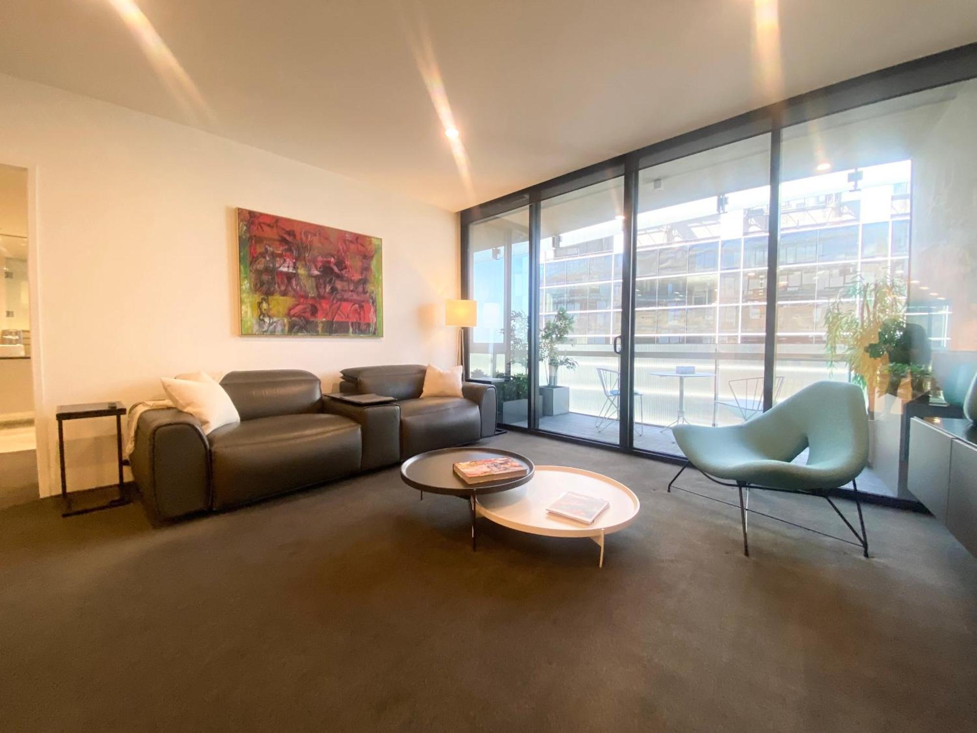 Yve 1401, Views To The Bay & Beyond. Apartment