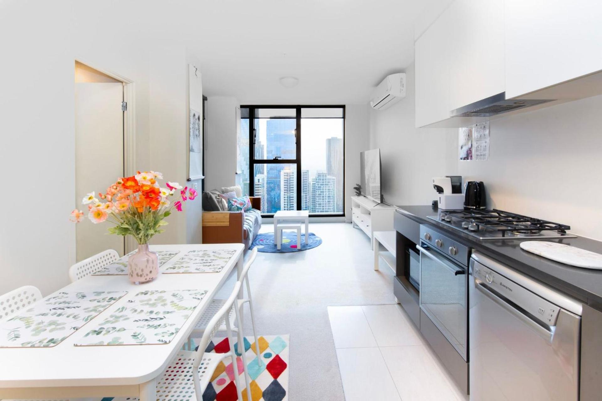 Skyline Serenity 1 Bedroom Oasis With Pool & Gym