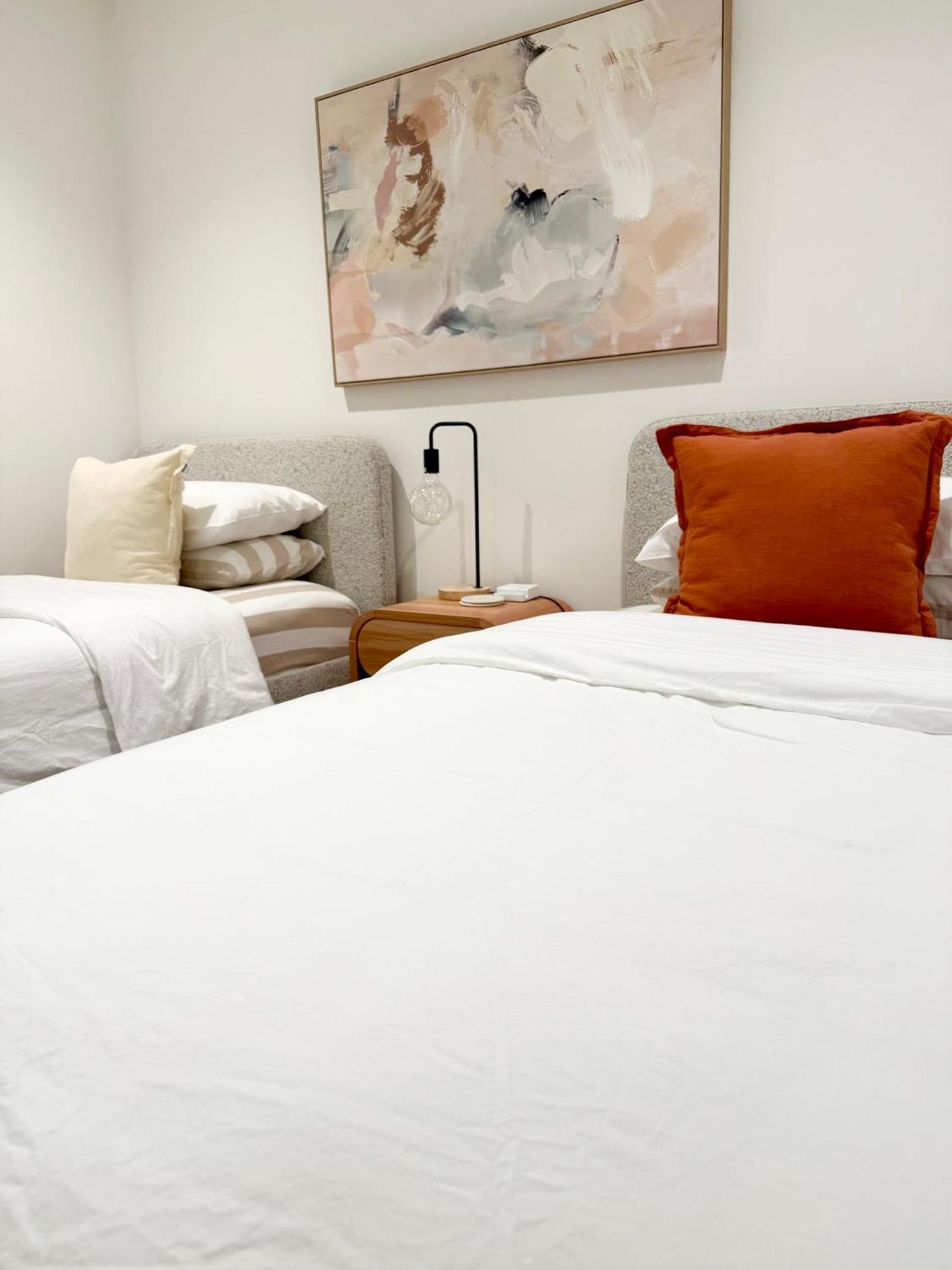 Lonsdale St Luxury Cbd Family With Free Parking *