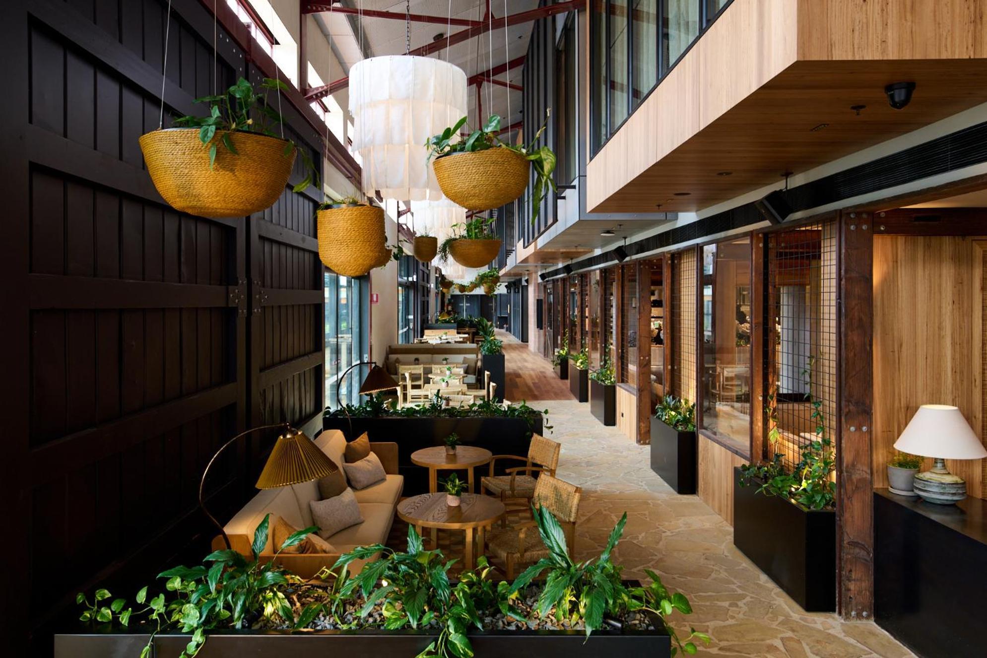 1 Hotel