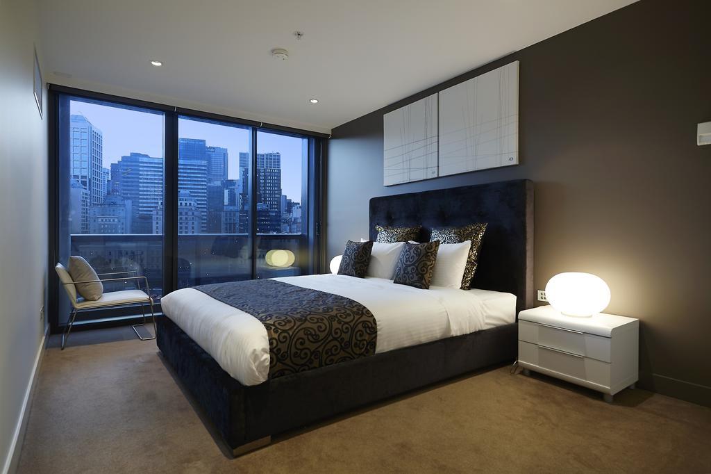 Gem Short 4* Melbourne