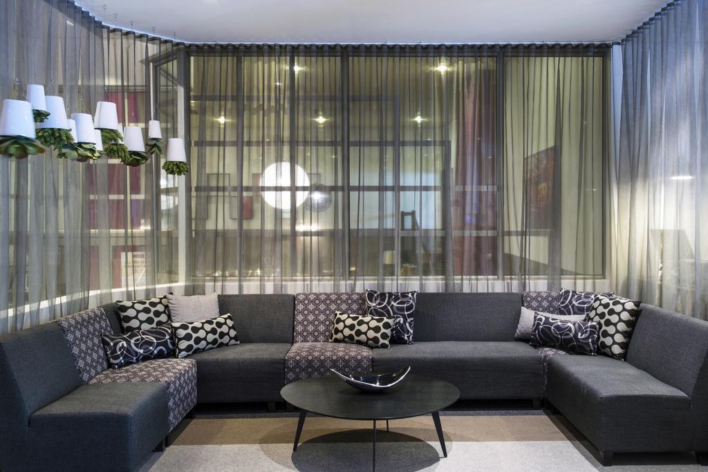 Aparthotel Mantra On The Park 4*
