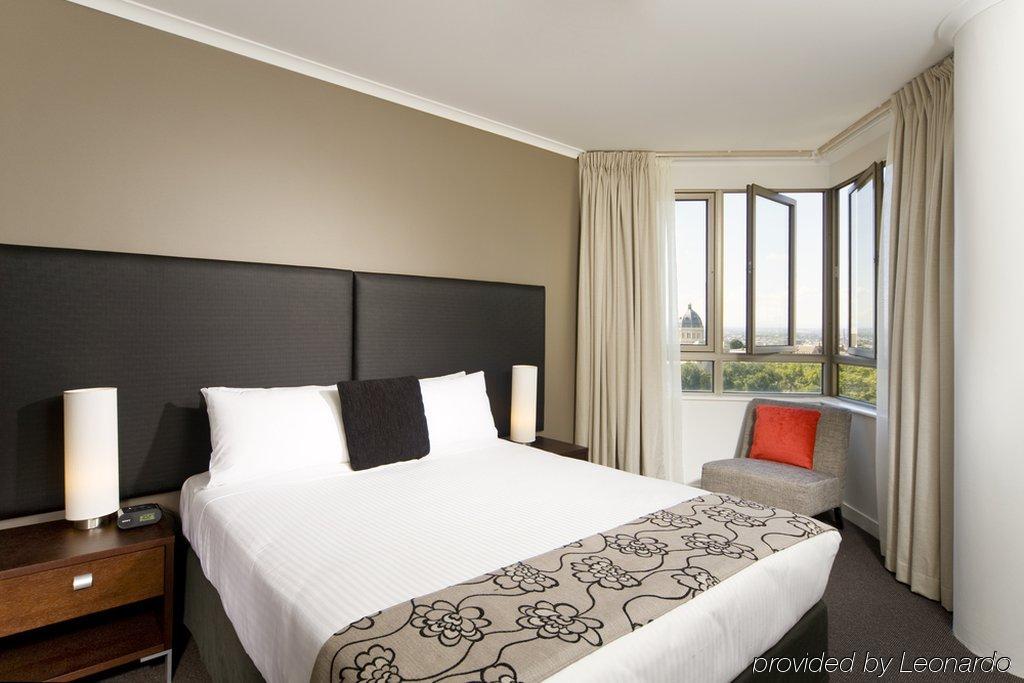 Aparthotel Mantra On The Park 4*