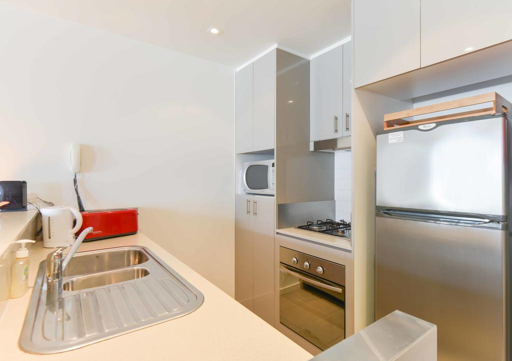 Staycentral - Spacious Seaviews Port Apartment Melbourne