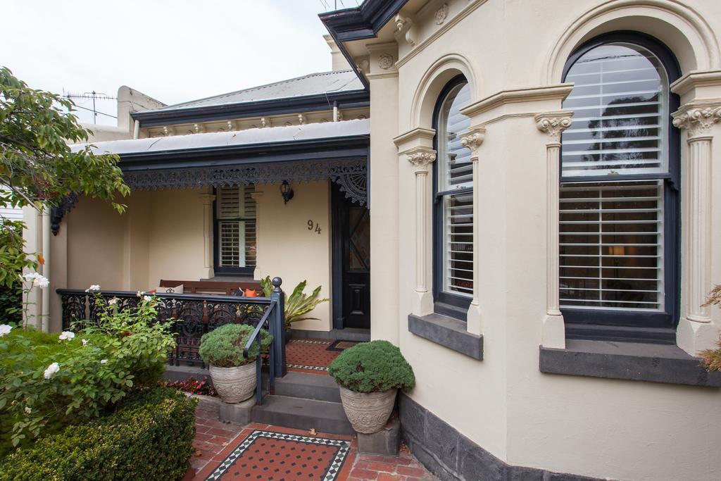 Holiday home 94 Highett - 5 Bedroom, 3 Car Parks - Luxury House