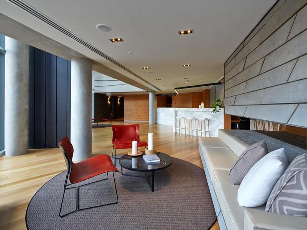 Riverside Apartment Melbourne