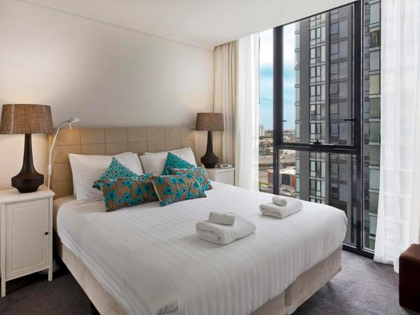 Bayviews Apartment *